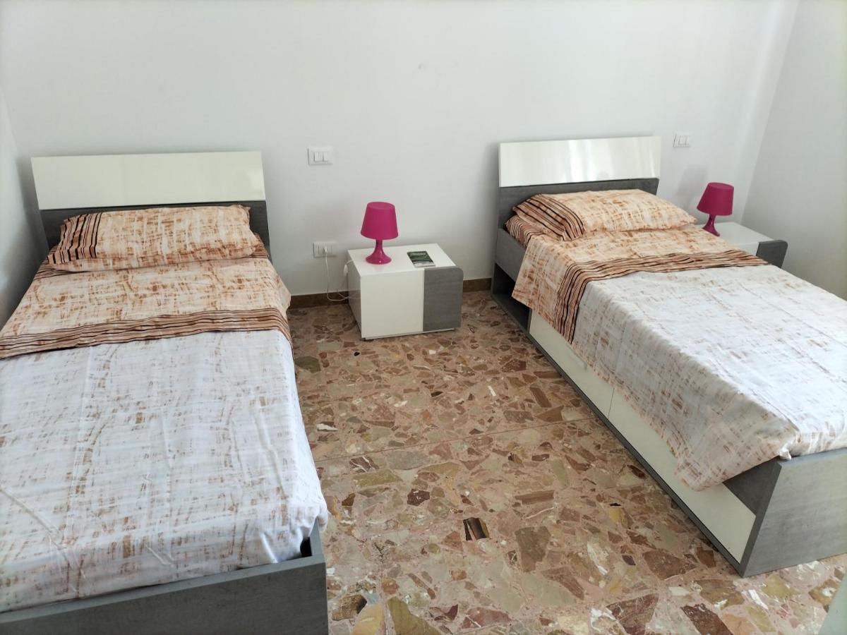 Bed and Breakfast Noemi & Julienne Spineda Exterior foto